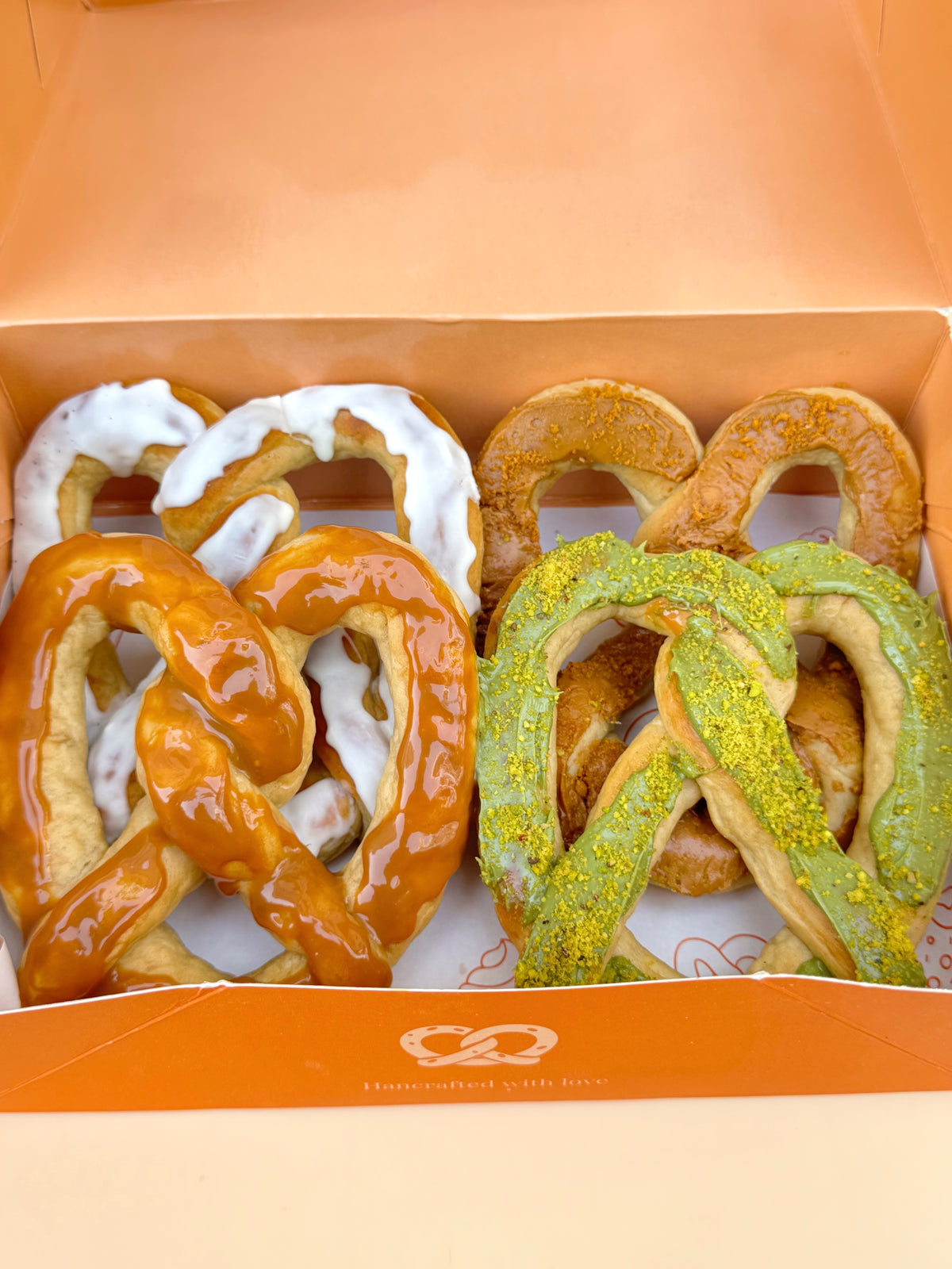 Box of 4 Pretzels